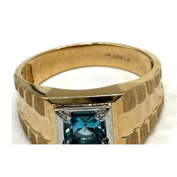 10K Yellow Gold Mens Ring with Blue stone  Size 11 - Picture 6 of 7